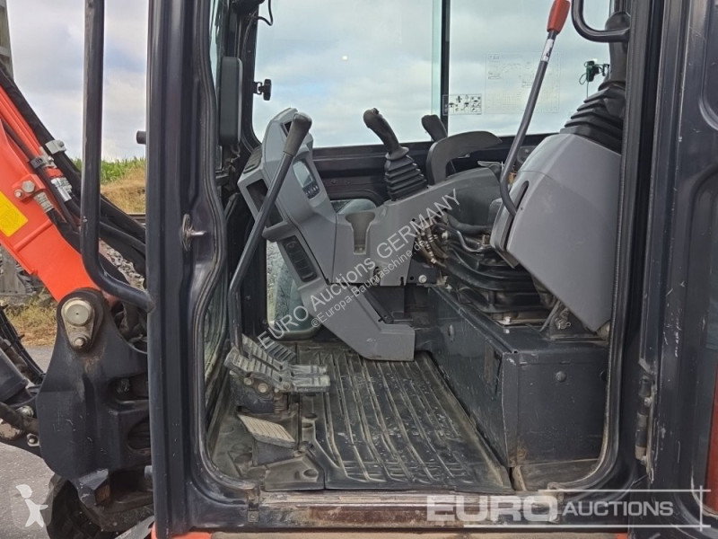 Багер Kubota
