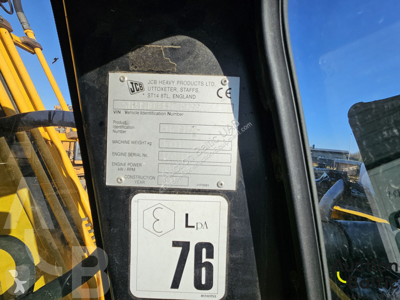 Excavator JCB