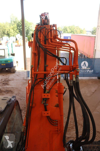 Excavator Hitachi ZAXIS 225USLC-5B