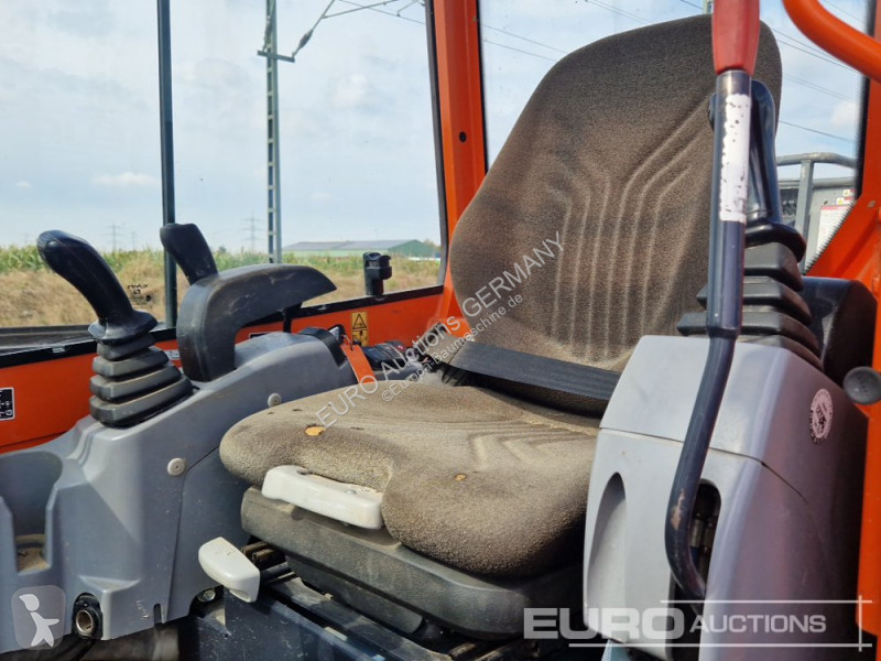 Багер Kubota U274