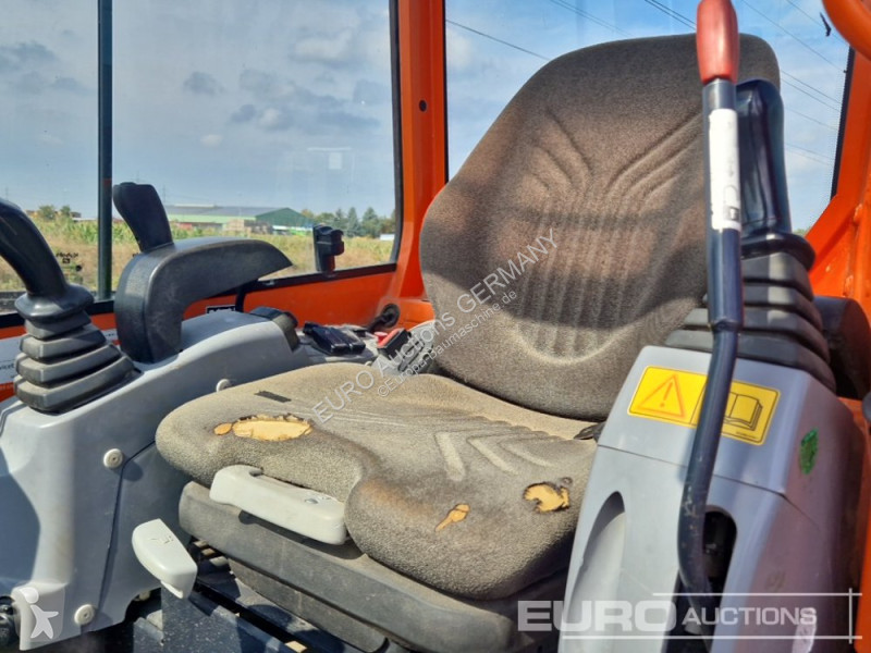 Багер Kubota U274