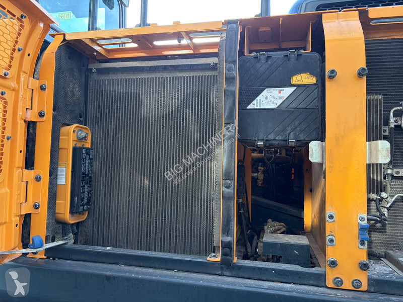 Excavadora Hyundai HX330NL