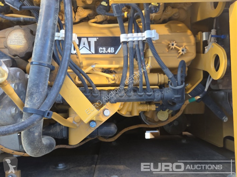 Excavadora Caterpillar GC