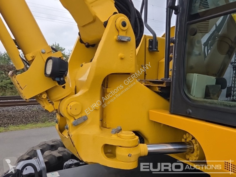 Екскаватор Komatsu PW118MR-11