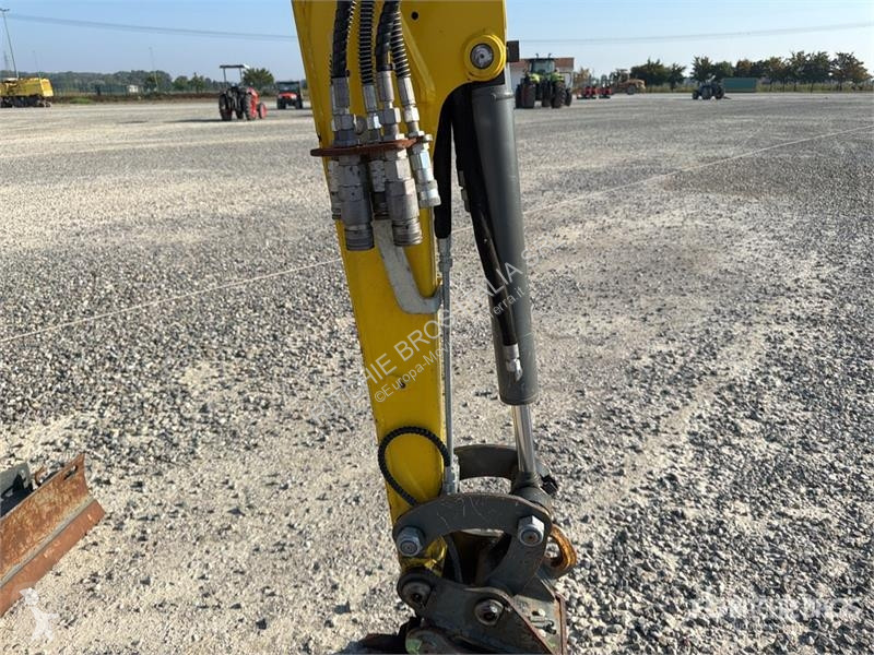 Екскаватор Wacker Neuson E