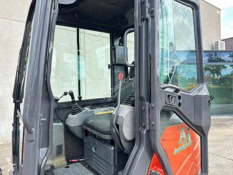 Excavadora Kubota KX155-3SZ