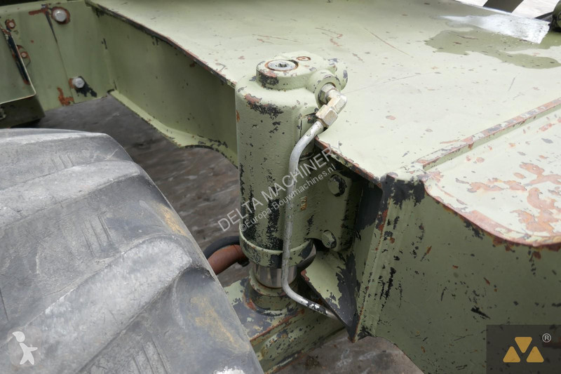 Koparka Caterpillar Ex-army
