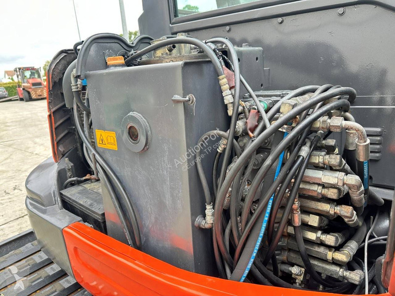 Экскаватор Kubota SZ
