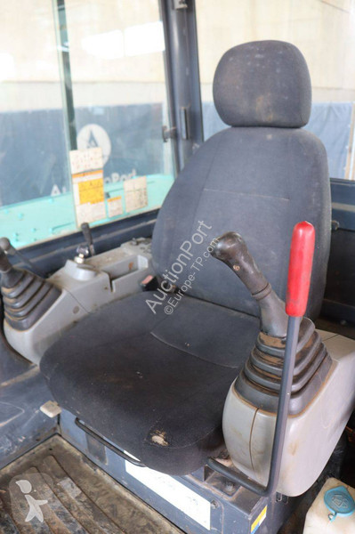 جرافة Kobelco 8