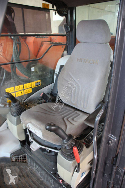 جرافة Hitachi 5B