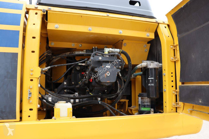 Excavadora Komatsu LC-11