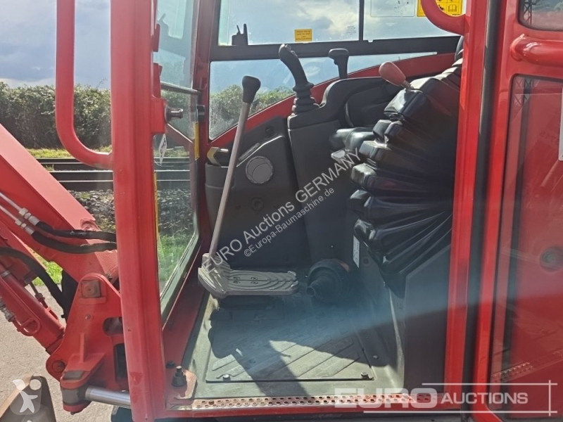 جرافة Volvo ECR25D