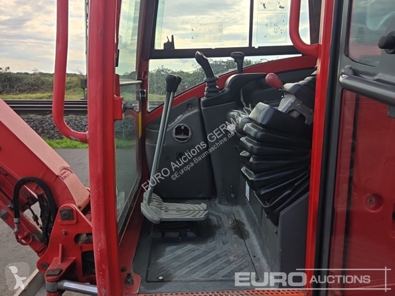 جرافة Volvo ECR25D
