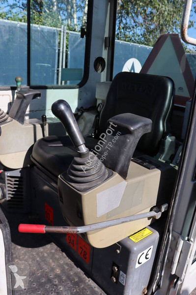 Skovel Takeuchi