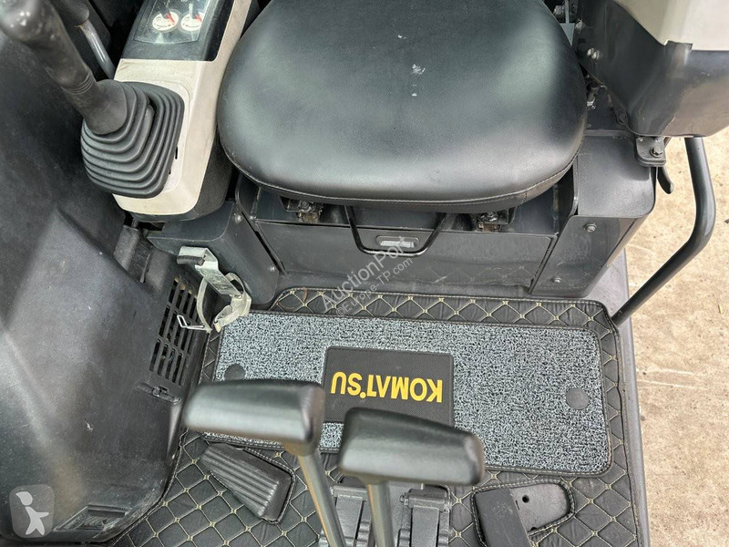 Skovel Komatsu 7