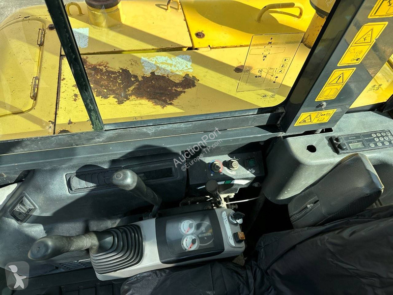 Skovel Komatsu 7