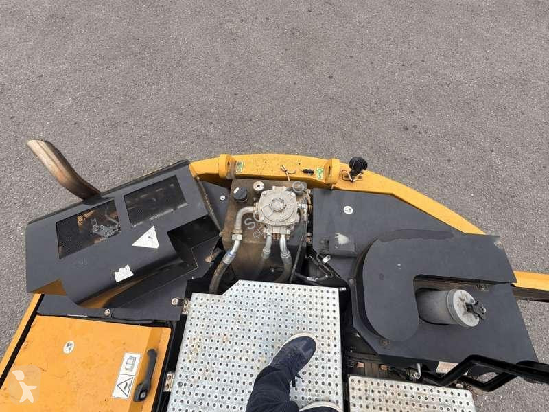 Excavator Caterpillar F
