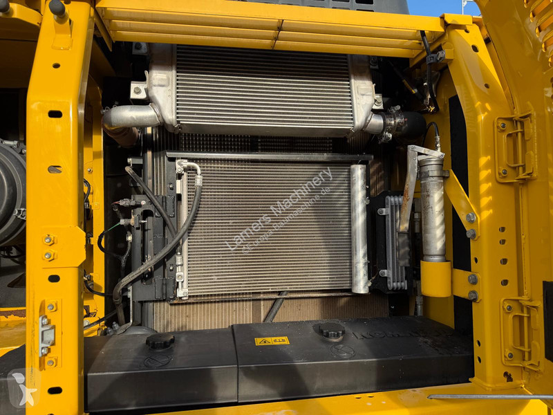 Багер Komatsu PC 210-11 .