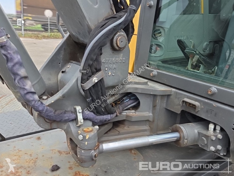 Багер Volvo EW60E