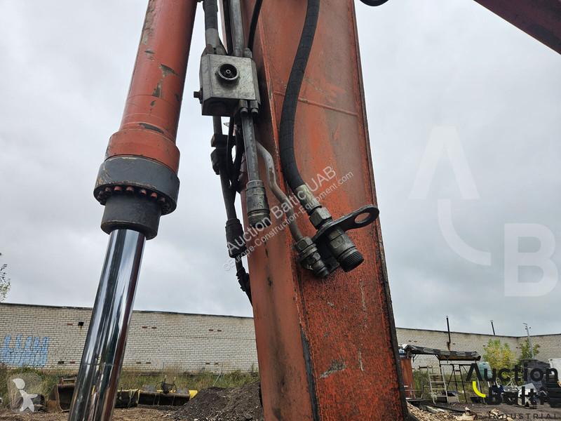 Багер Terex 5