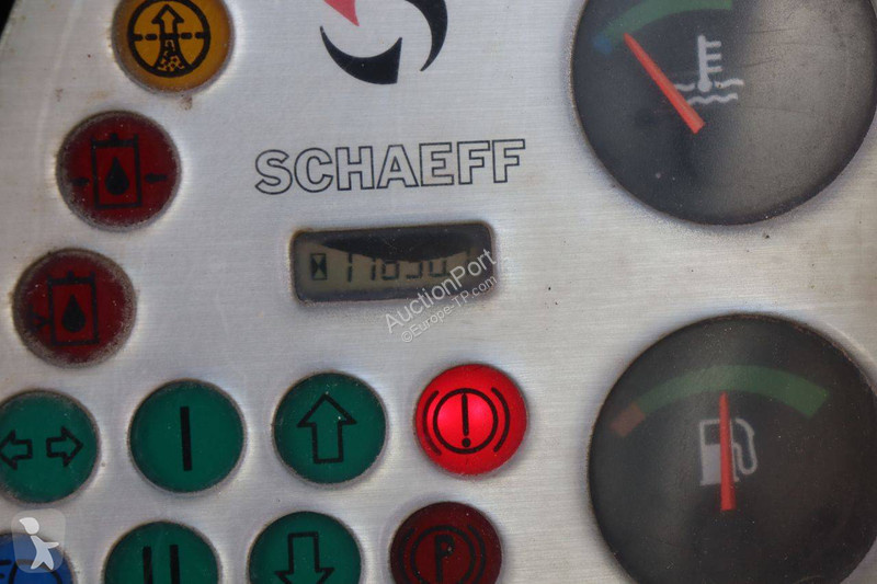 جرافة Schaeff TW85