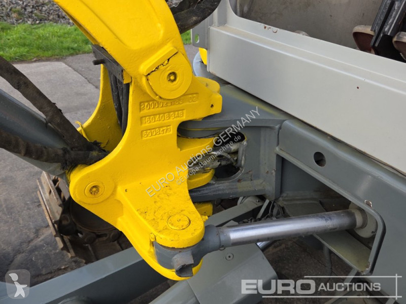جرافة Wacker Neuson EZ28