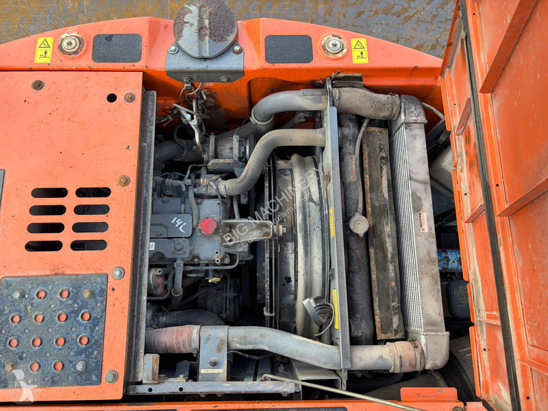 Escavadora Hitachi | Dutch Machine