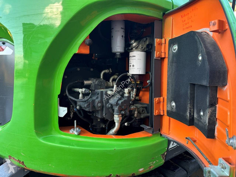 Escavadora Doosan 7