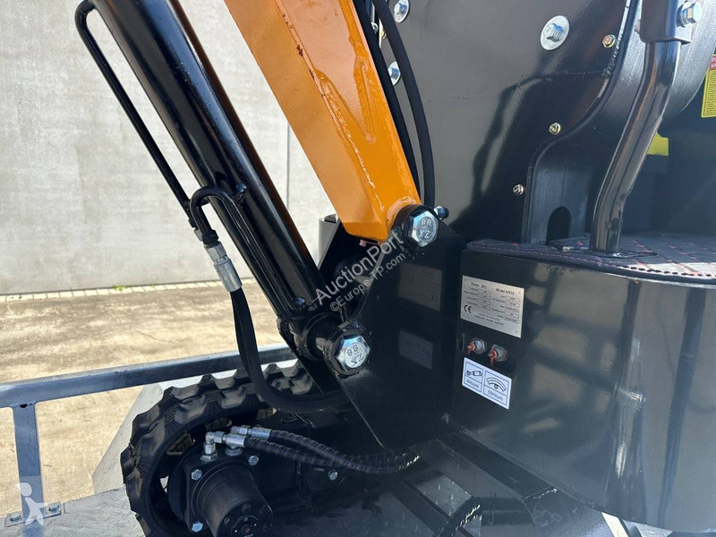 Escavadora JPC HT12