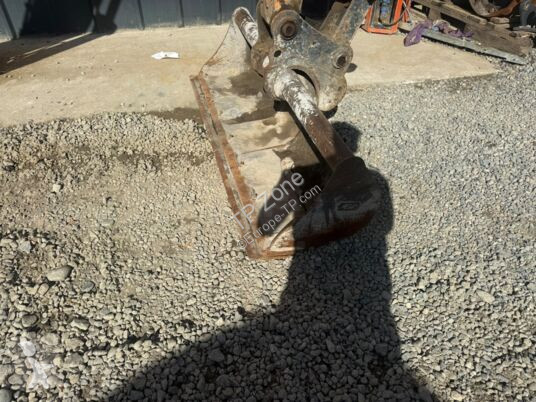 Escavadora Hyundai ROBEX 60CR-9A