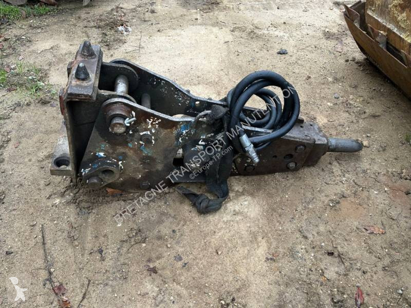 Excavator Mecalac