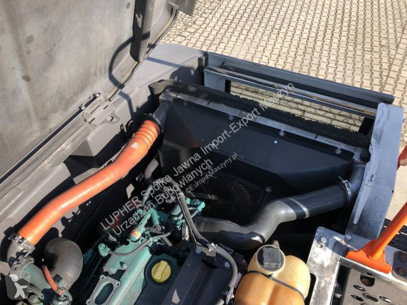 Escavadora Volvo EW240EMH