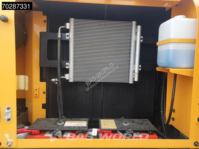 جرافة Hyundai R245 LR LRE - LONG REACH