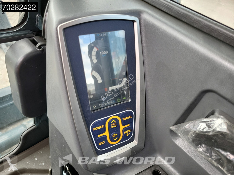 Excavator Hyundai HX80 N A/C - NEW UNUSED