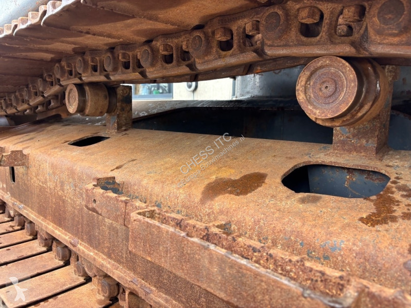 Escavadora Kobelco LC-10