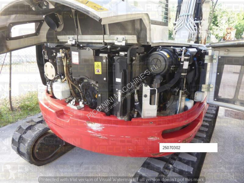 Escavatore Takeuchi TB257FR