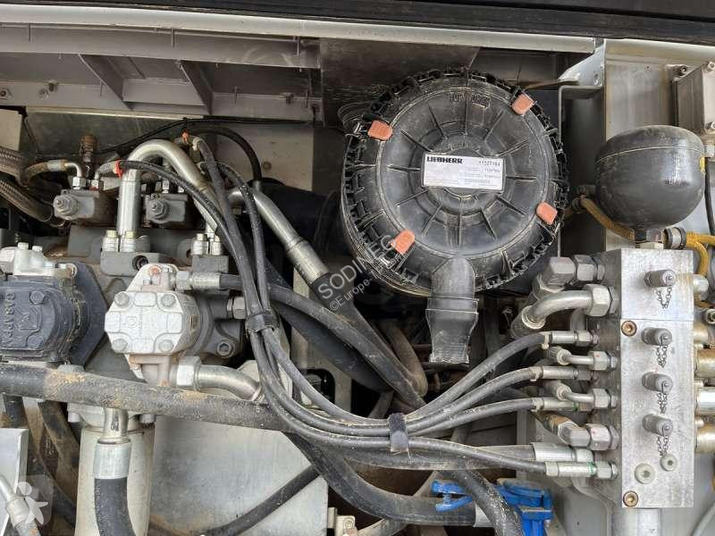 Escavadora Liebherr