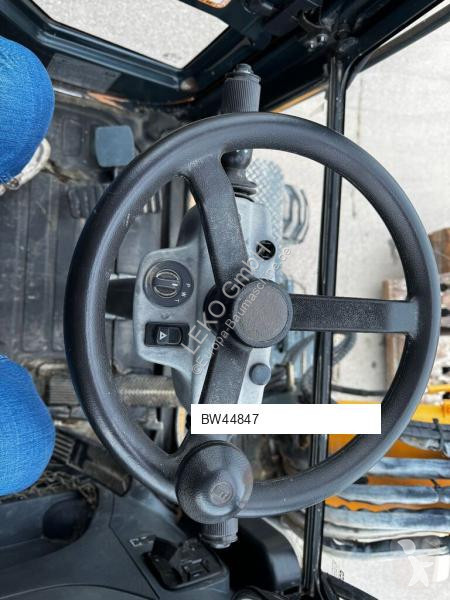 جرافة Hyundai Robex 55W-9A