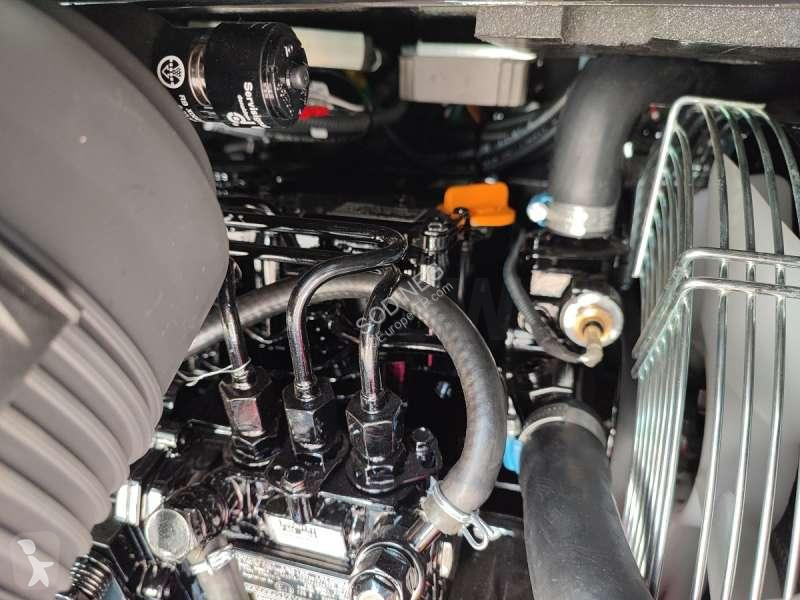 Escavadora Kato  VXE HD 17
