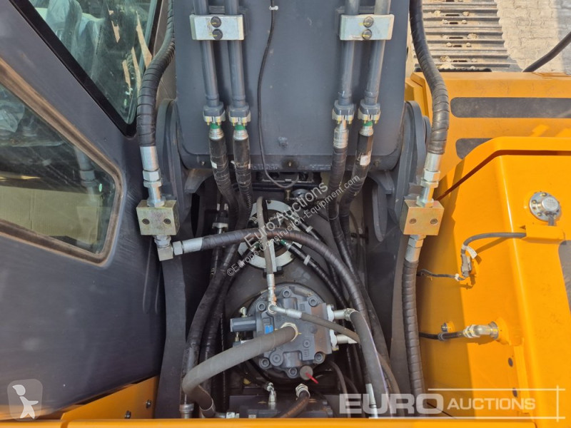 جرافة Hyundai R215L