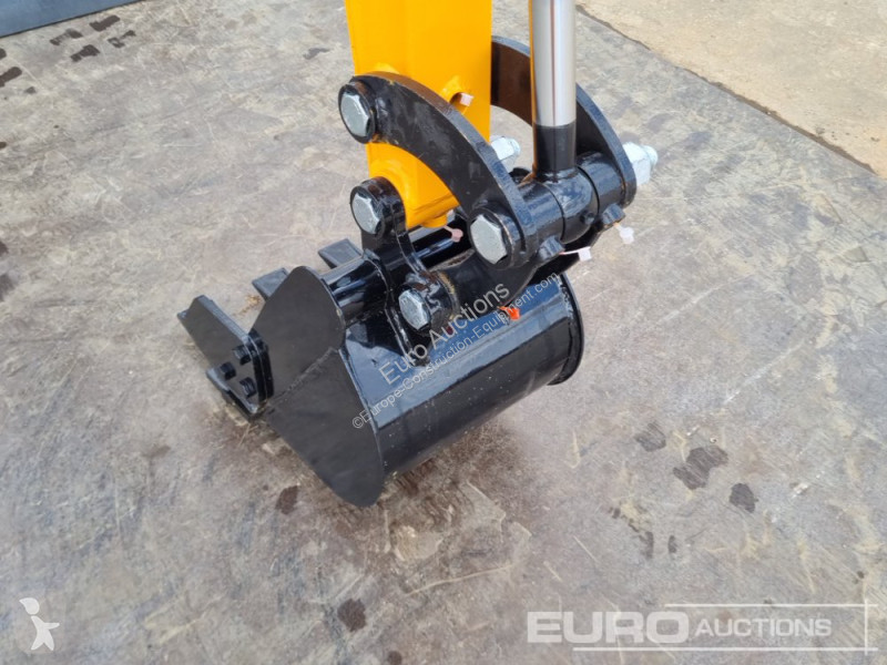 Escavadora JPC HT12