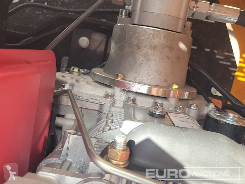Escavadora JPC HT12