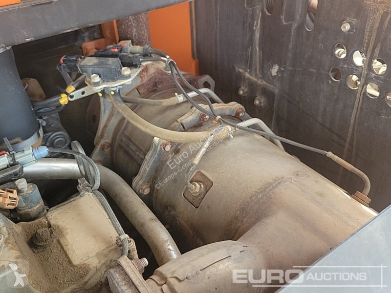 Escavatore Hitachi B-6