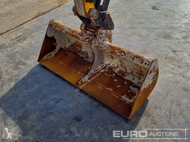 جرافة JCB 16C-1