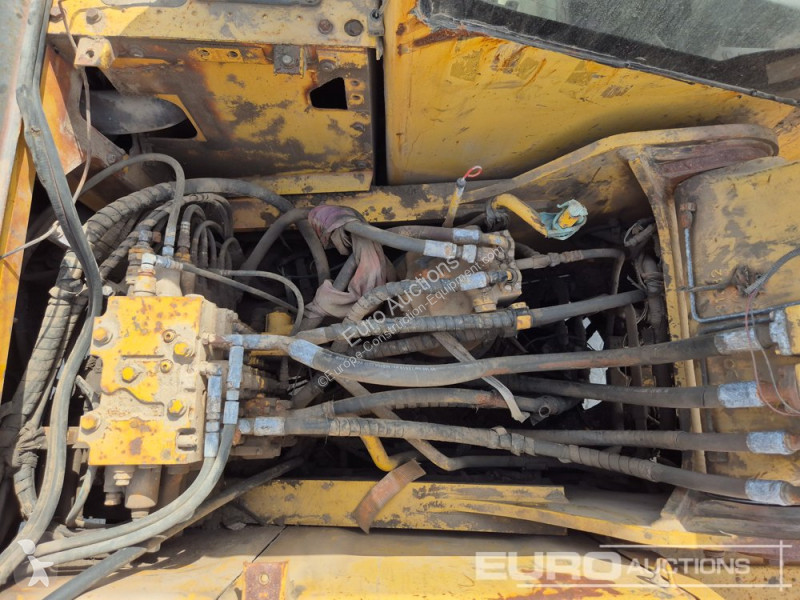 Escavatore Komatsu PC210-8M0