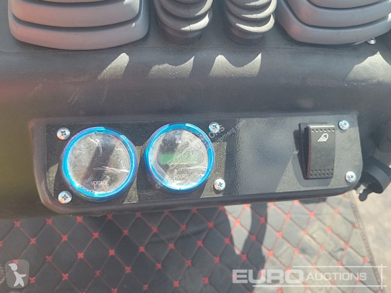 Escavadora JPC HT12