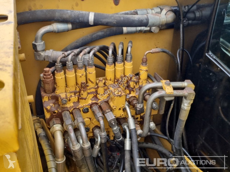 Escavatore Caterpillar C