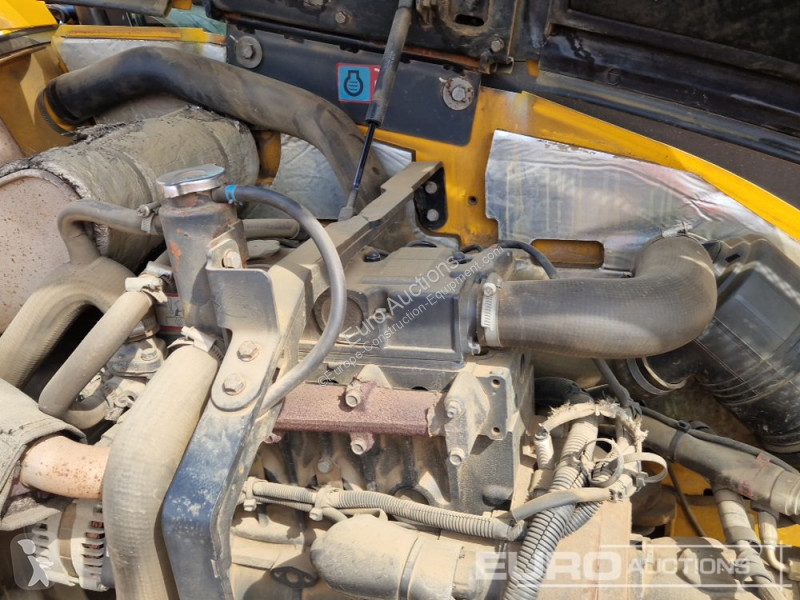 Escavadora JCB