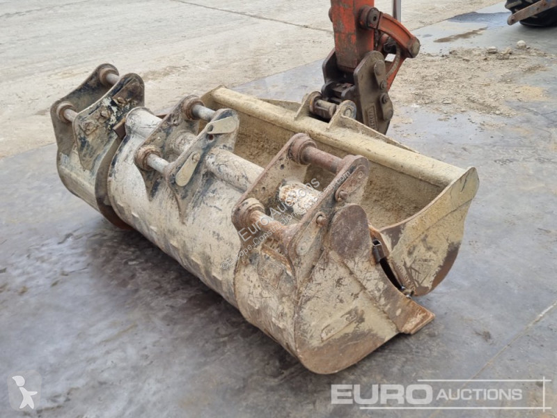 جرافة Kubota U48-4