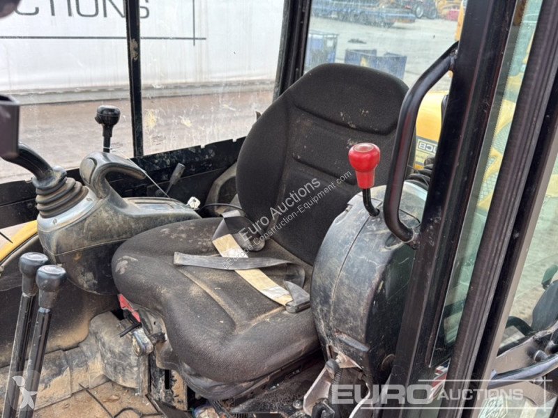 Excavator JCB L